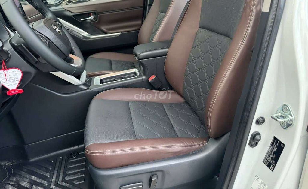 TOYOTA INNOVA CROSS 2.0AT - 26000 km. Mua bán Ô tô tại Thành phố Thủ Đức Tp Hồ Chí Minh được đăng bởi Ms Hiệp  hình 5