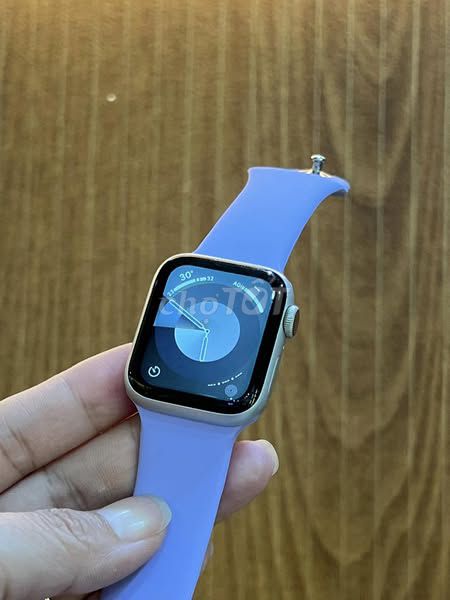 Thanh lý Applewatch S4.40mm zin cũ còn áp