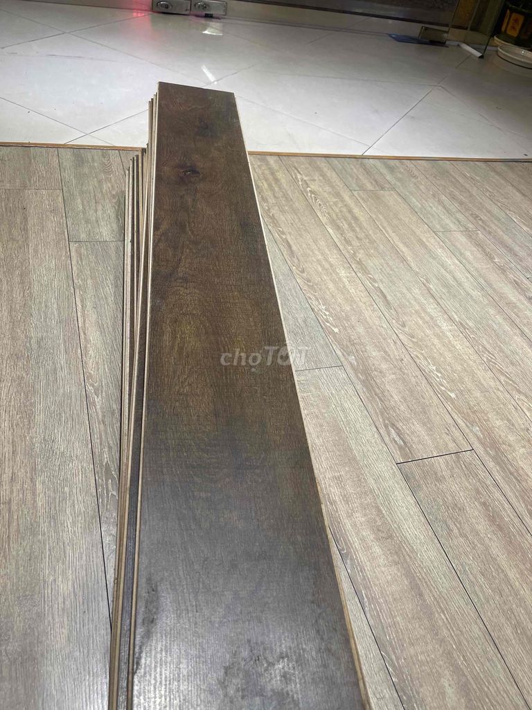 Sàn gỗ Gỗ Nhiều màu 5-10 mét. Mua bán Nội thất, đồ gia dụng khác tại Quận Thanh Khê Đà Nẵng được đăng bởi QPT hình 1