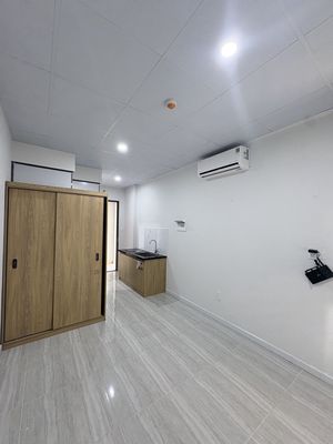 CHO THUÊ CĂN MINI 17M CHỈ 4TR SẴN MÁY LẠNH, BẾP,  TỦ LẠNH Ở LIỀN