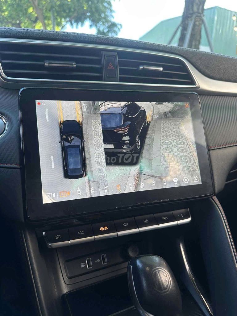 Ô tô MG ZS 2021 màu đen số tự động. Mua bán Ô tô tại Quận Cẩm Lệ Đà Nẵng được đăng bởi Nguyễn Đức Trưởng hình 2