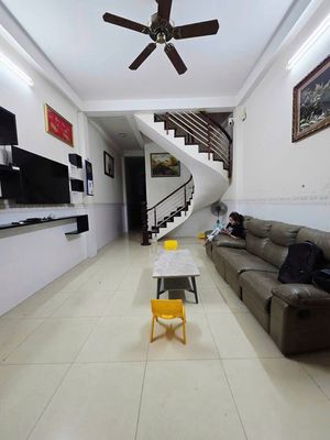 Rent · 4 bd · 72 м² · Quận Tân Phú, ул. Đường Tân Sơn Nhì