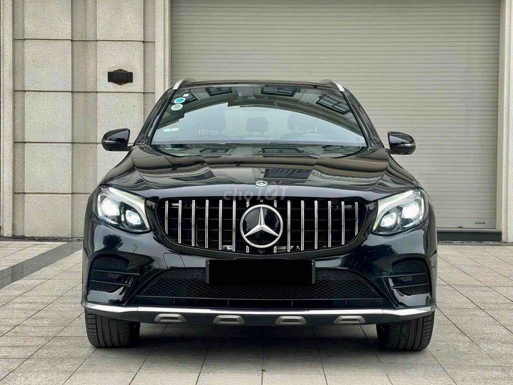 Mercedes Benz GLC 300 4MATIC - 2018 - 60000 km