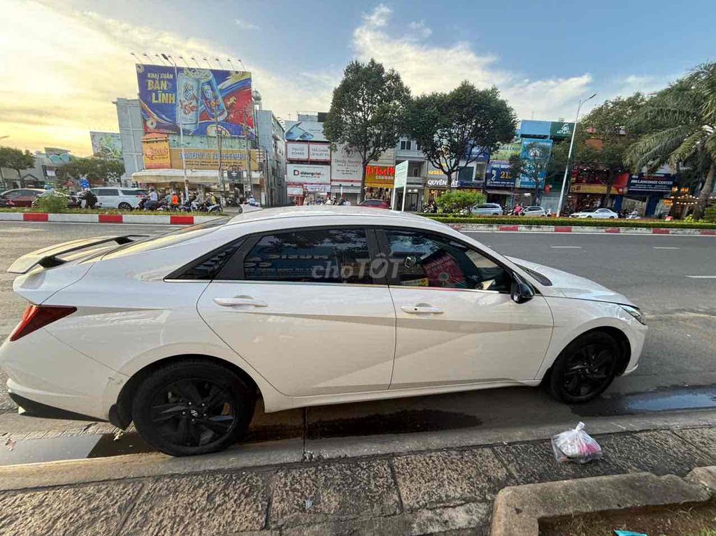 Hyundai Elantra 2022 Elantra 1.6 AT - 29000 km. Mua bán Ô tô tại Thành phố Vũng Tàu Bà Rịa - Vũng Tàu được đăng bởi mua bán hàng thanh lý giá rẻ hình 7