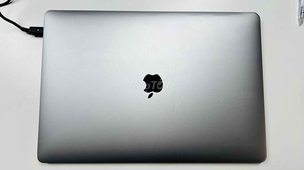 MacBook Pro 15" i7 16GB/512GB. Mua bán Laptop tại Quận Phú Nhuận Tp Hồ Chí Minh được đăng bởi Sơn Trường hình 1