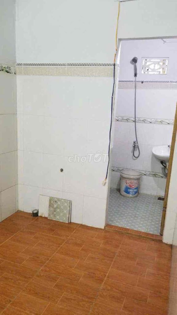 Street-front house for living and business on Huỳnh Ngọc Huệ — photo 6