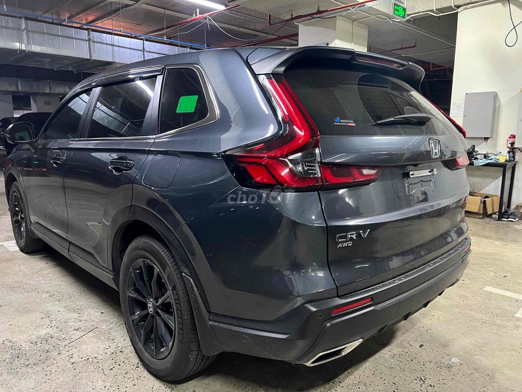 CRV L 2 CẦU AWD 2025, SIÊU LƯỚT, TIẾT KIỆM 180Tr. Mua bán Ô tô tại Quận 7 Tp Hồ Chí Minh được đăng bởi SHOWROOM HONDA ÔTÔ QUẬN 7 hình 5