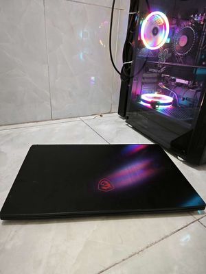 Laptop Gamming GF75 thin 10sc 144hz 17inch