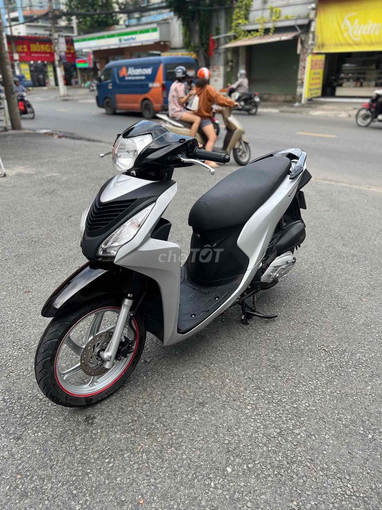 HONDA VISION 110cc . BẠC PORSCHE - HỖ TRỢ GÓP. Mua bán Xe máy tại Quận Gò Vấp Tp Hồ Chí Minh được đăng bởi CẦM ĐỒ NĂM LINH hình 3
