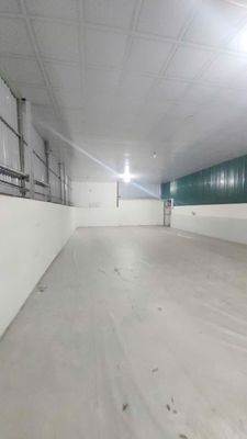 Cho thuê nhà MẶT PHỐ Nguyễn Xiển, 300m2, MT 8m, giá 50tr/th