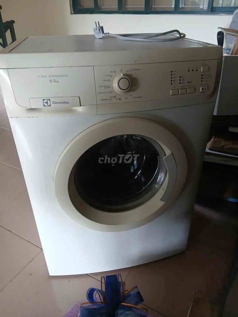 Máy giặt Electrolux EWP85662 6.5kg Trắng. Mua bán Máy giặt tại Quận Cầu Giấy Hà Nội được đăng bởi Minh Lê hình 1