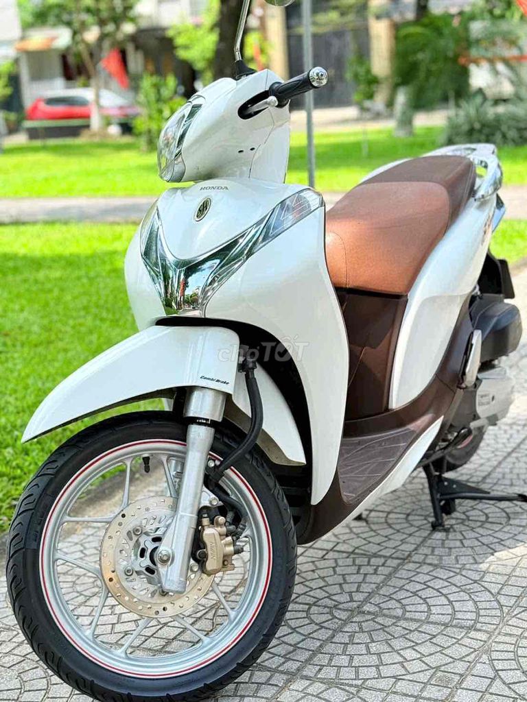 Honda SH Mode 2019 белый
