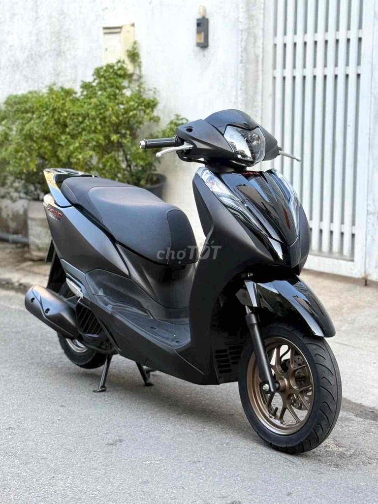 Honda Lead 125cc 2019 черный матовый спецверсия 1 хозяин