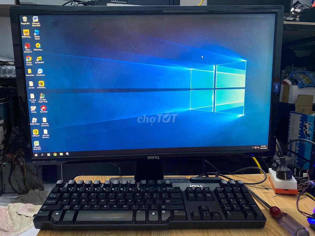 Màn BenQ 24inch xấu nhẹ xài ok