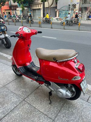 Piaggio Vespa LX ie 2012 màu Đỏ