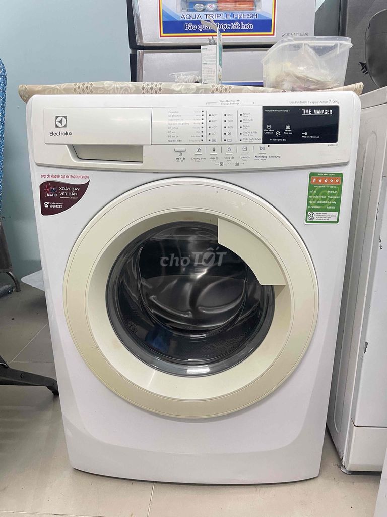 Thanh lý máy giặt electrolux 7,5kg chạy tốt có BH