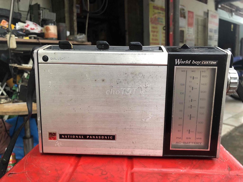 bán xác radio như hình. Mua bán Đồ sưu tầm, đồ cổ tại Quận Gò Vấp Tp Hồ Chí Minh được đăng bởi trần Đức phương hình 1
