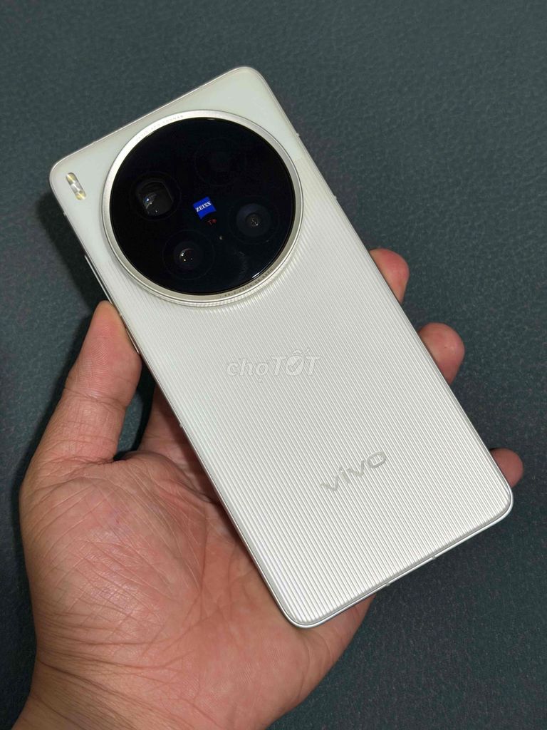 Cần bán hoặc giao lưu Vivo X200 Ultra 256GB Trắng. Mua bán Điện thoại tại Thành phố Biên Hòa Đồng Nai được đăng bởi Việt hình 1