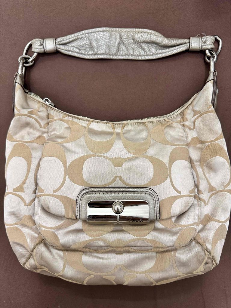 Túi xách Coach Nữ vintage boho. Mua bán Túi xách tại Thành phố Thủ Đức Tp Hồ Chí Minh được đăng bởi Nguyễn Vũ Triệu Vy hình 1