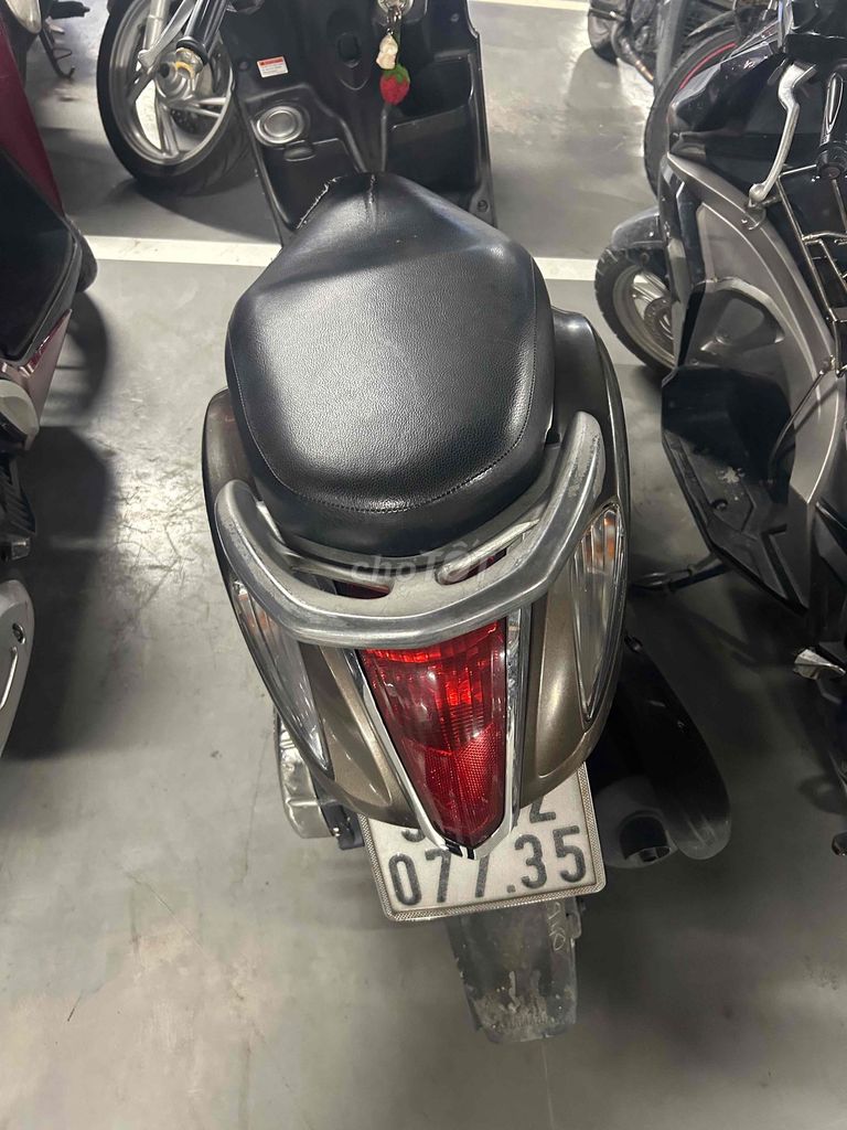 Cần bán xe nozza 2012 màu nâu như hình. Mua bán Xe máy tại Quận Tân Bình Tp Hồ Chí Minh được đăng bởi Hồng Ngọc hình 5