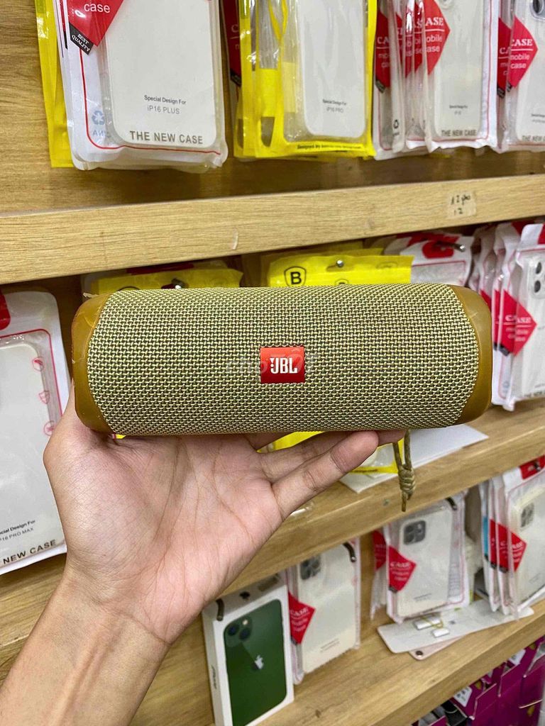 Loa Bluetooth JBL FLIP 5 Vàng cát giá rẻ. Mua bán Tivi, Âm thanh tại Quận 3 Tp Hồ Chí Minh được đăng bởi Tuấn Nguyễn hình 1