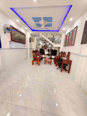 Townhouse 120 m² · 3 bed · Đường Thới Tam Thôn 15