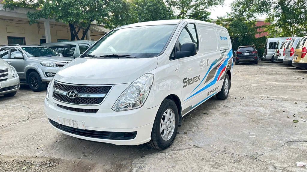 Hyundai Grand Starex 2015 photo 2