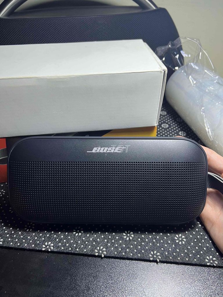 Loa Bluetooth Bose Flex 2 Đen. Mua bán Tivi, Âm thanh tại Quận 12 Tp Hồ Chí Minh được đăng bởi Bảo hình 1