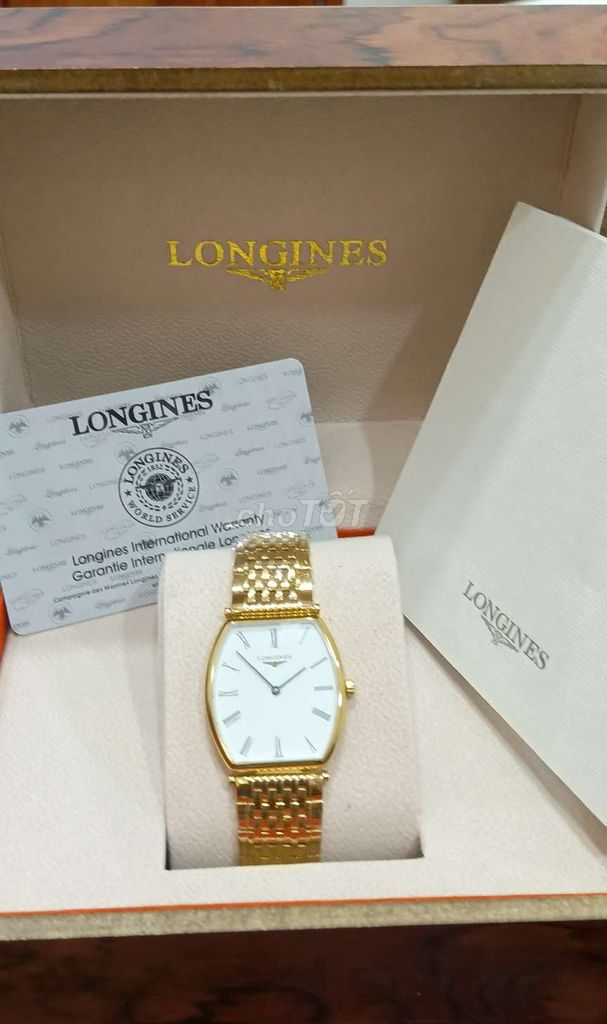 Longinezz quart mặt hình Oval kiểu Tank siêu sang