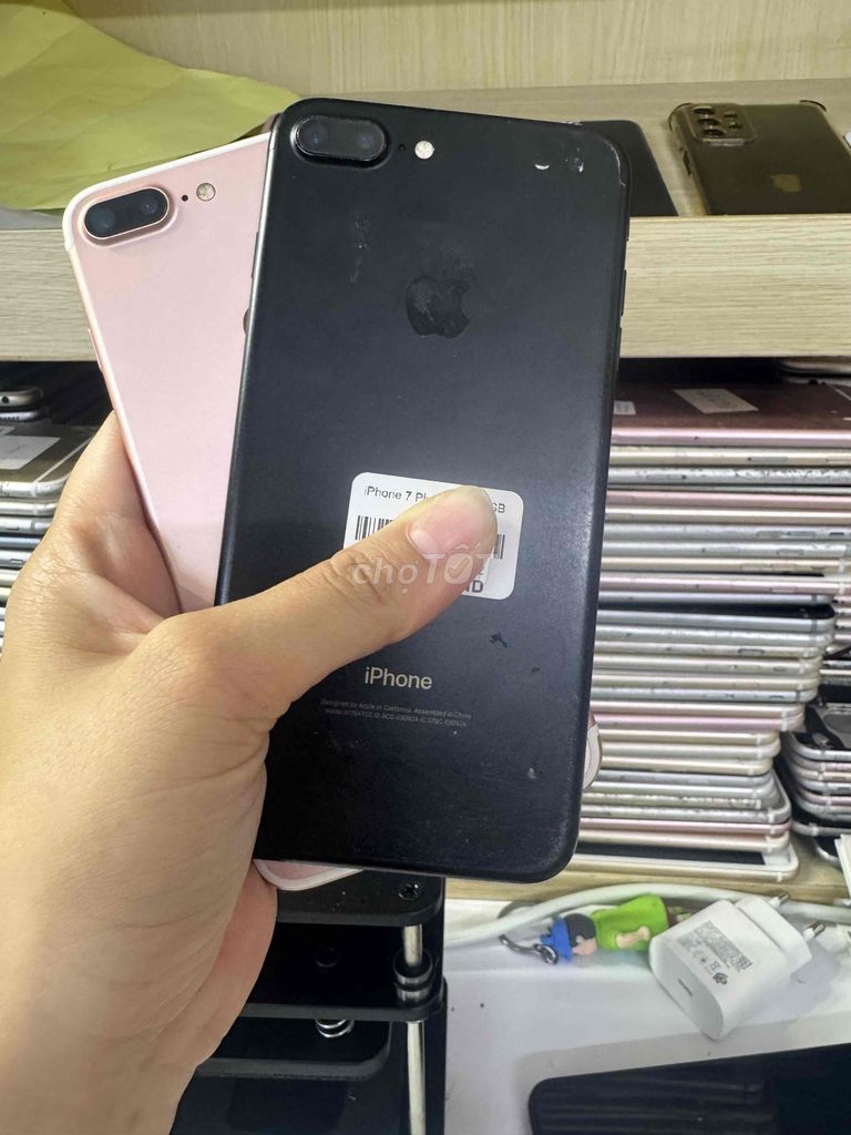 iPhone 7 Plus 32GB Đen, Hồng. Mua bán Điện thoại tại Quận 4 Tp Hồ Chí Minh được đăng bởi Phan Pha hình 1