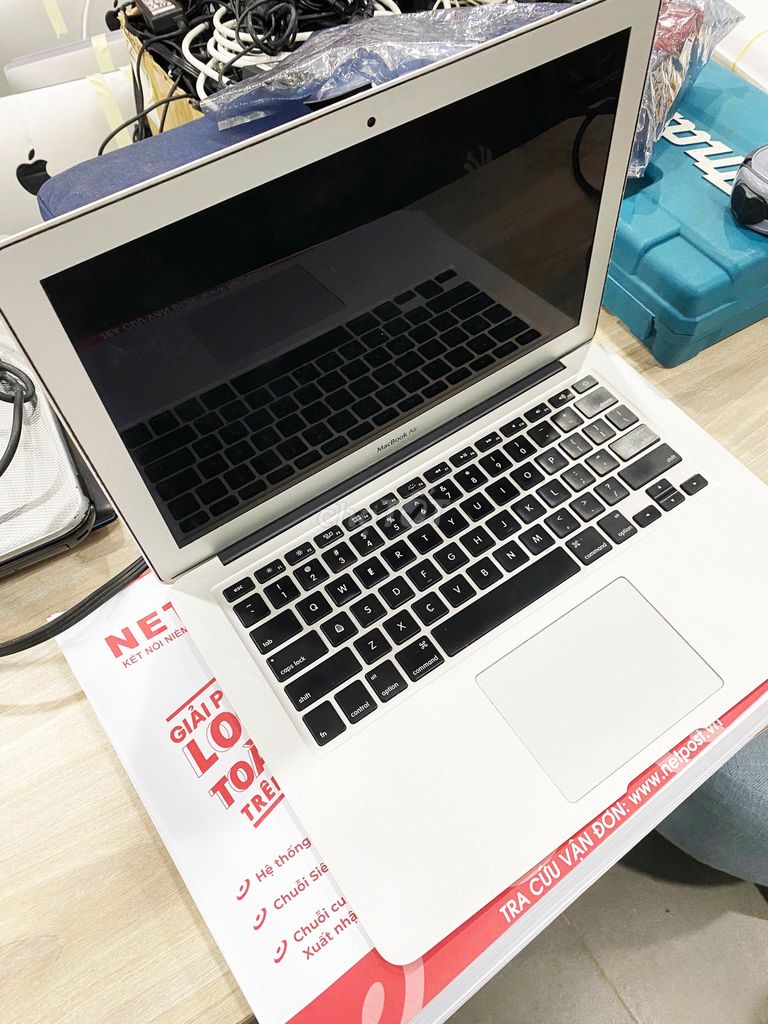 Apple MacBook Air i5 13 inch i5/8GB/256GB Còn Mới. Mua bán Laptop tại Thành phố Thủ Đức Tp Hồ Chí Minh được đăng bởi VNXTECH hình 1