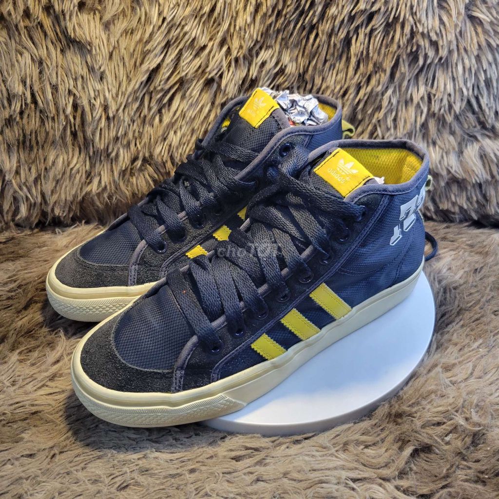 Adidas sọc vàng size 40. Mua bán Giày dép tại Huyện Hóc Môn Tp Hồ Chí Minh được đăng bởi Giày Cũ  hình 1