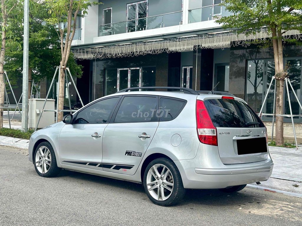 Hyundai I30 CW đặc biệt cao cấp nhất. Mua bán Ô tô tại Thành phố Huế Thừa Thiên Huế được đăng bởi Nguyên Duy Nam hình 2