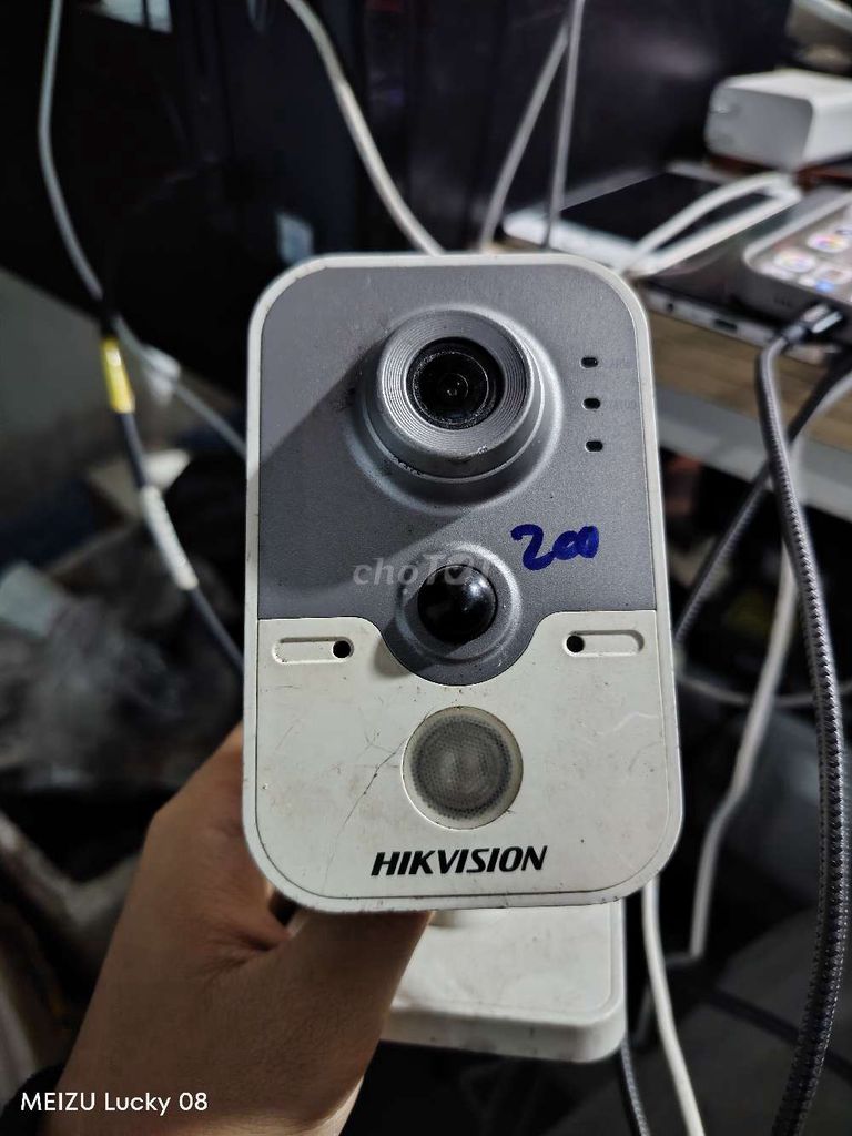 Camera IP Hikvision Trắng Đã qua sử dụng. Mua bán Máy ảnh, Máy quay tại Quận Gò Vấp Tp Hồ Chí Minh được đăng bởi Ngan Ngan Nk hình 1