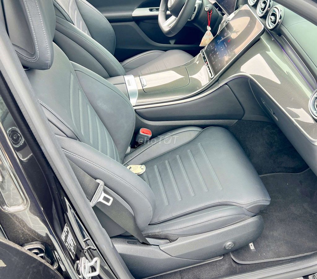 Mercedes glc 300 đời 2023. Mua bán Ô tô tại Thành phố Vũng Tàu Bà Rịa - Vũng Tàu được đăng bởi Quốc việt  hình 12