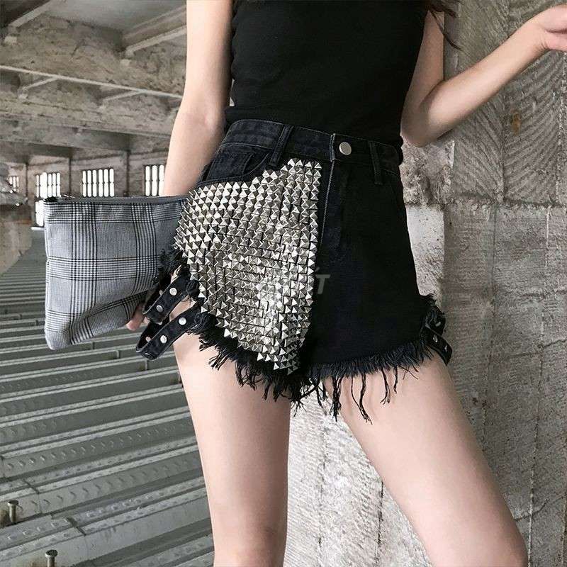 Đồng giá 75k short jean đính đá kiểuql. Mua bán Quần áo tại Quận 4 Tp Hồ Chí Minh được đăng bởi Ngọc Nhi hình 1