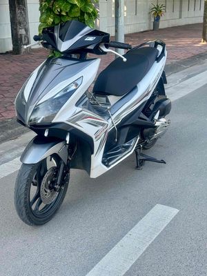 Honda Air Blade 125cc 2015 Trắng xám. Mua bán Xe máy tại Thành phố Nam Định Nam Định được đăng bởi  long việt 