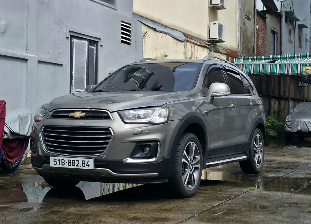 Chevrolet Captiva 2016 серый 142000 км