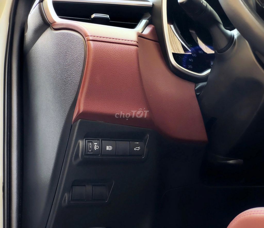 Toyota Corolla Cross 1.8HV 2020, tiết kiệm với HV. Mua bán Ô tô tại Quận Long Biên Hà Nội được đăng bởi Long Biên Cars hình 4