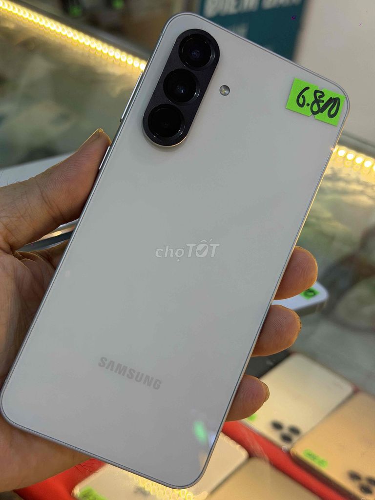 Samsung A56 5G 8/256Gb Trắng SSVN 99%. Mua bán Điện thoại tại Thành phố Mỹ Tho Tiền Giang được đăng bởi Sanh Phone hình 1