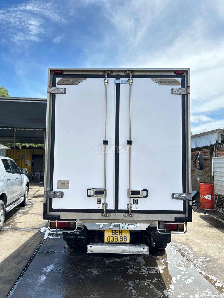 ISUZU QKR270 thùng Quyền ( Kín )  Tải 2 tấn thùng. Mua bán Xe tải, xe ben tại Quận Bình Thuỷ Cần Thơ được đăng bởi Phạm Nguyễn Băng Nhi hình 4