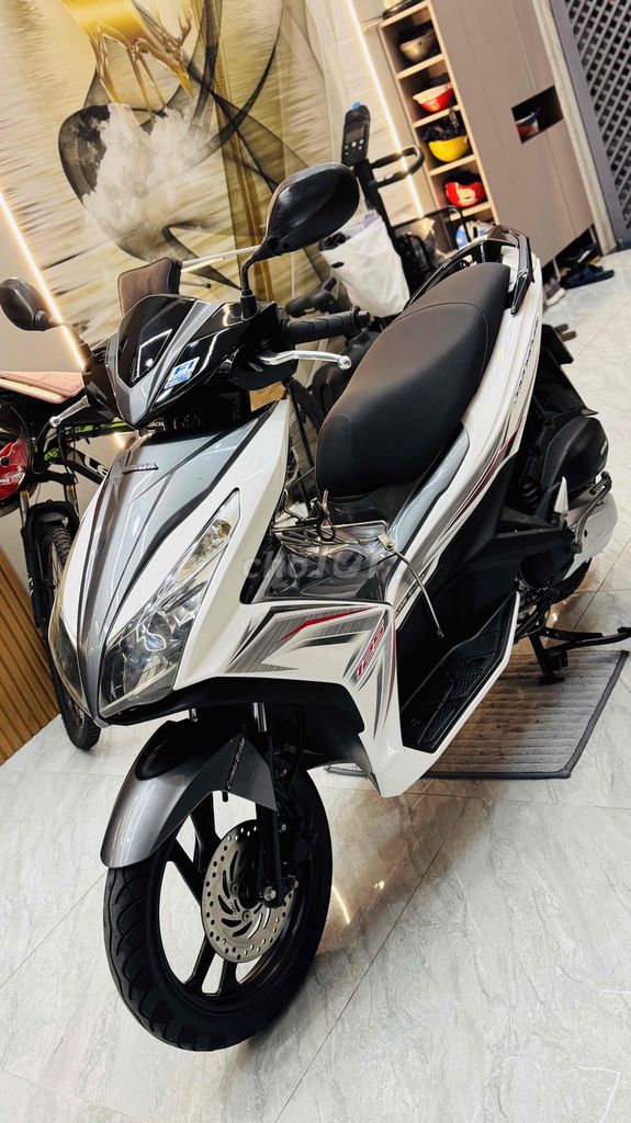 Honda AirBlade 125cc Trắng xám - BSTP. Mua bán Xe máy tại Quận Tân Phú Tp Hồ Chí Minh được đăng bởi Phan Văn Thức  hình 10