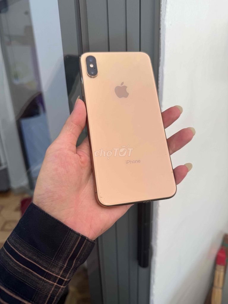 iPhone Xs Max 64GB Vàng Đã sử dụng. Mua bán Điện thoại tại Thành phố Buôn Ma Thuột Đắk Lắk được đăng bởi Nguyễn Tâm hình 1