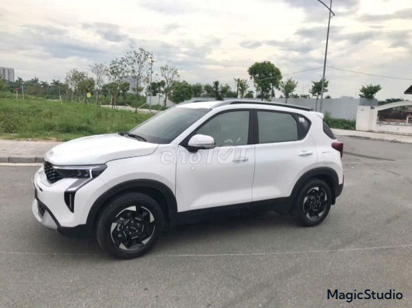 Kia Sonet Luxury 1.5 в 2025 году - 518 миллионов