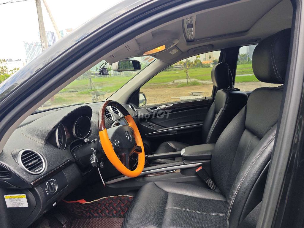 Bán xe Mercedes GL 550. Mua bán Ô tô tại Thành phố Thủ Đức Tp Hồ Chí Minh được đăng bởi Hoàng Sơn hình 12