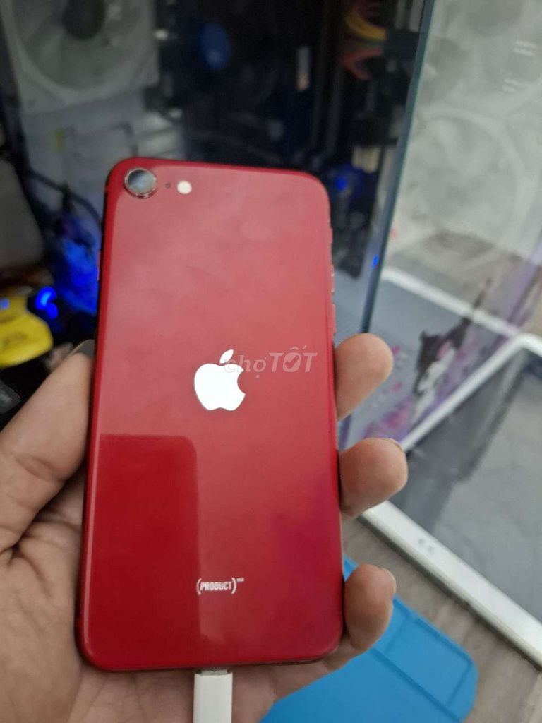 Apple iPhone SE 2 128GB Đỏ. Mua bán Điện thoại tại Quận Cẩm Lệ Đà Nẵng được đăng bởi A huy hình 1