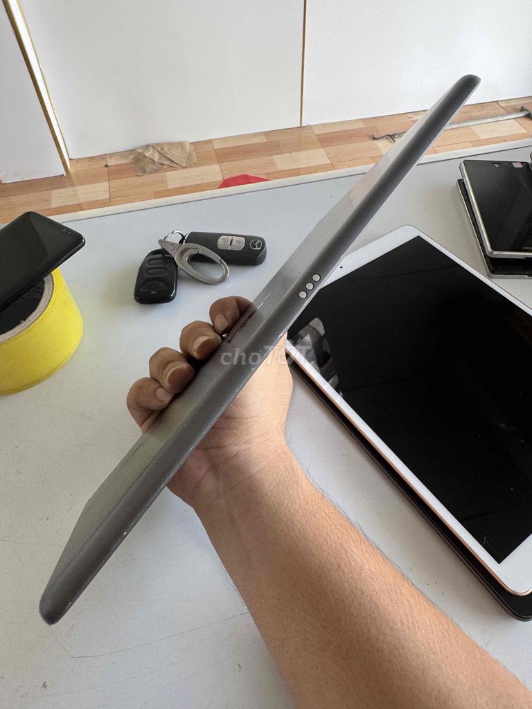 Apple  ipad gen 7 màu đen 97 %. Mua bán Máy tính bảng tại Huyện Đức Trọng Lâm Đồng được đăng bởi Phúc hình 6