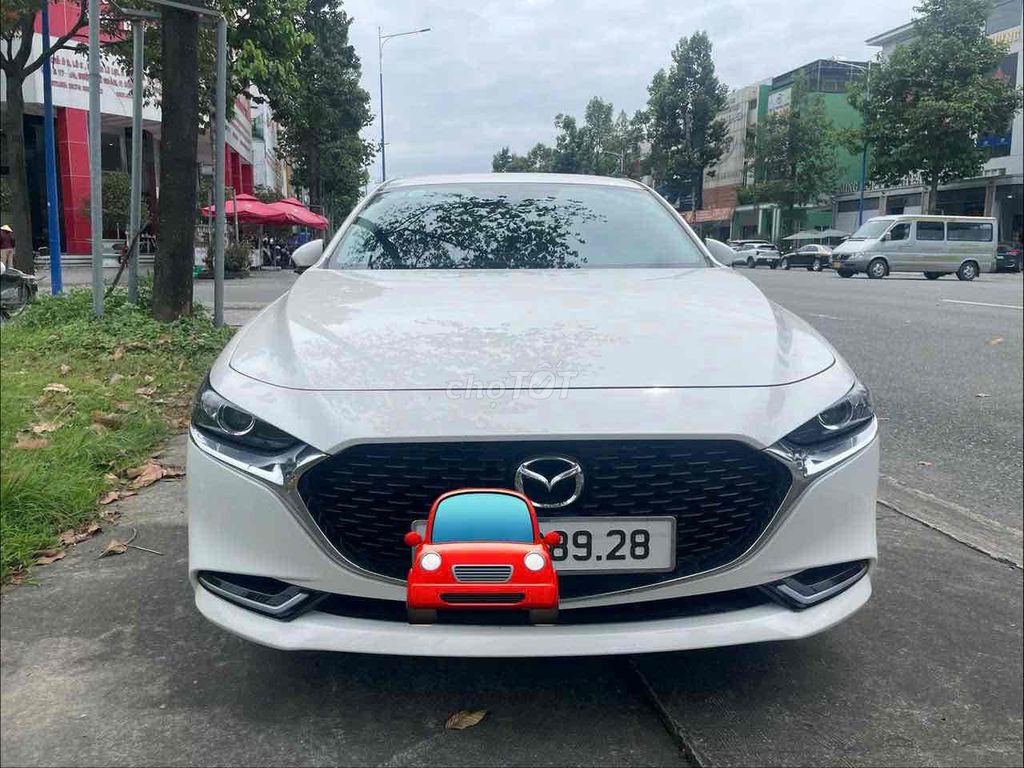 Mazda 3 2023 Luxury Trắng Siêu Hot. Mua bán Ô tô tại   được đăng bởi Trọng Nghĩa Auto Xe Lướt Miền Nam hình 5