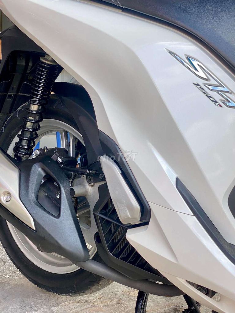 Honda SH 150i ABS 2017 Máy Zin êm. Mua bán Xe máy tại Quận Ninh Kiều Cần Thơ được đăng bởi Xe Máy TÂN LIÊN HƯNG 1 91B hình 5
