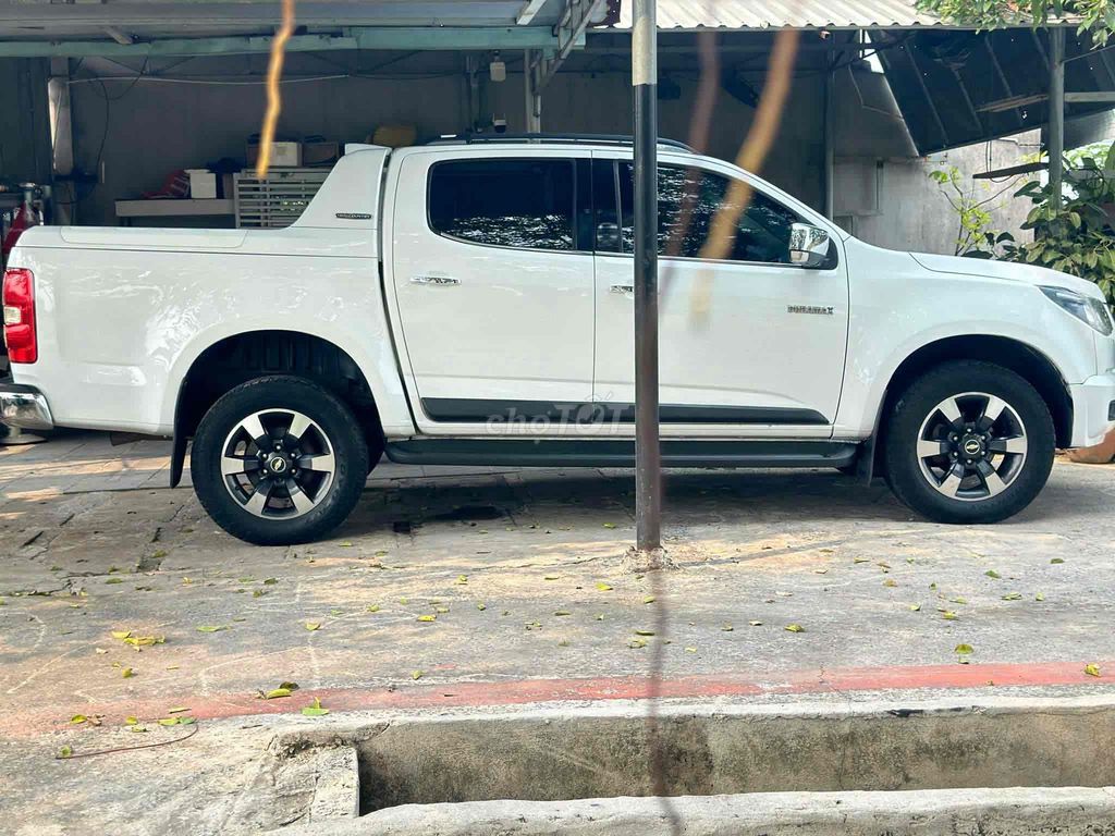 Chevrolet Colorado Highcountry LTX 2-осный белый